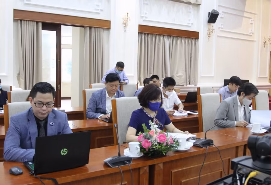 Các đại biểu tham dự chương trình