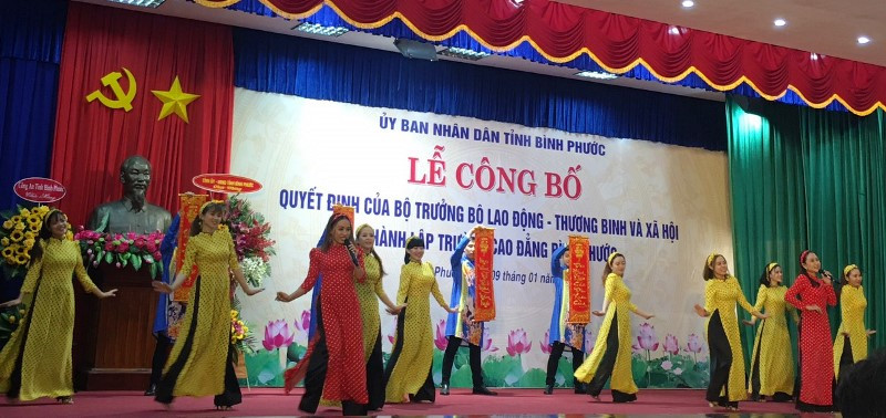 Tiết mục văn nghệ chào mừng sự kiện Tiết mục văn nghệ chào mừng sự kiện