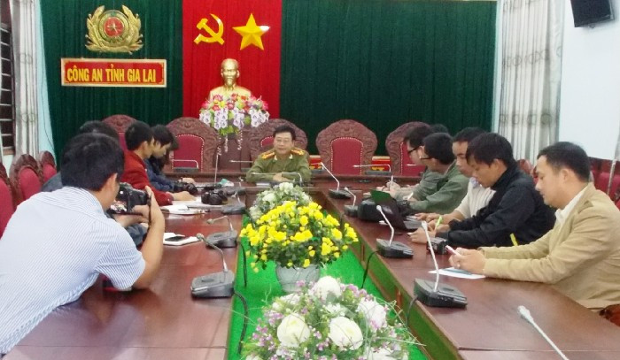 Buổi tiếp xúc báo chí của Công an tỉnh Gia Lai thông tin về vụ bắt giữ hung thủ truy sát cả gia đình