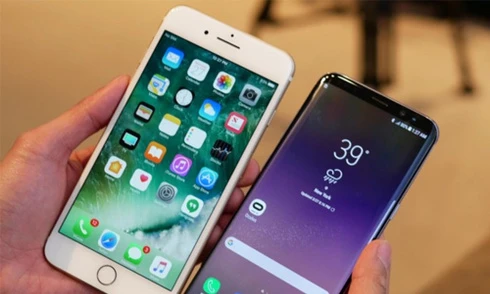 Chi phí sản xuất Galaxy S8 cao gần gấp rưỡi iPhone 7