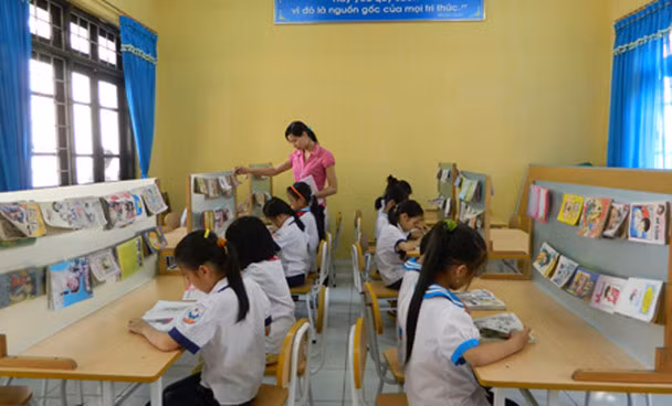 Không ép học sinh mua sách tham khảo không hiệu quả