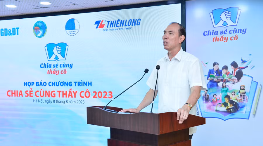 Ông Đặng Văn Bình – Phó cục trưởng Cục Nhà giáo và Cán bộ quản lý giáo dục, Bộ GD&amp;ĐT.