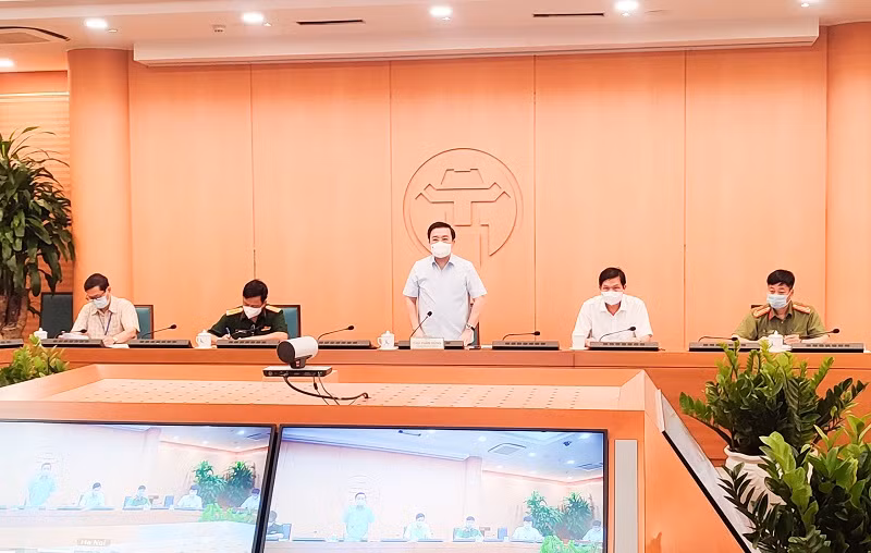 Phó Chủ tịch UBND TP Hà Nội Chử Xuân Dũng chủ trì cuộc họp