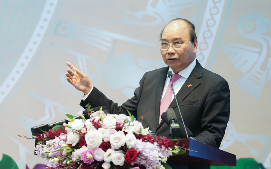 Thủ tướng Nguyễn Xuân Phúc phát biểu tại Hội nghị. Thủ tướng Nguyễn Xuân Phúc phát biểu tại Hội nghị.