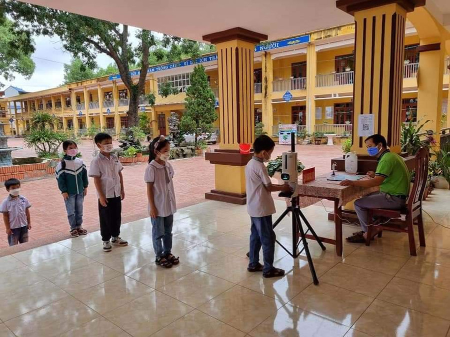 Học sinh trên địa bàn huyện Lạng Giang chuyển sang học trực tuyến từ 5/11.