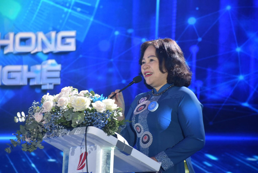 Thứ trưởng Bộ Giáo dục và Đào tạo Ngô Thị Minh phát biểu tại buổi lễ. Thứ trưởng Bộ Giáo dục và Đào tạo Ngô Thị Minh phát biểu tại buổi lễ.