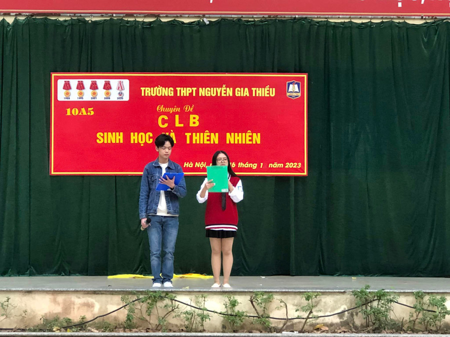 Học sinh được tham gia nhiều hoạt động ngoại khóa. Học sinh được tham gia nhiều hoạt động ngoại khóa.