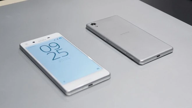 Tại sao Sony không ra mắt Xperia Z6?