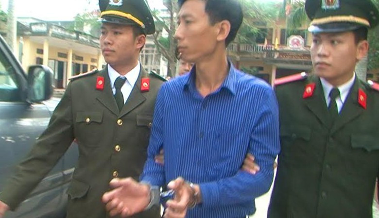 Công an tỉnh Thanh Hóa thi hành lệnh bắt tạm giam
đối với đối tượng Trần Công Trung. 