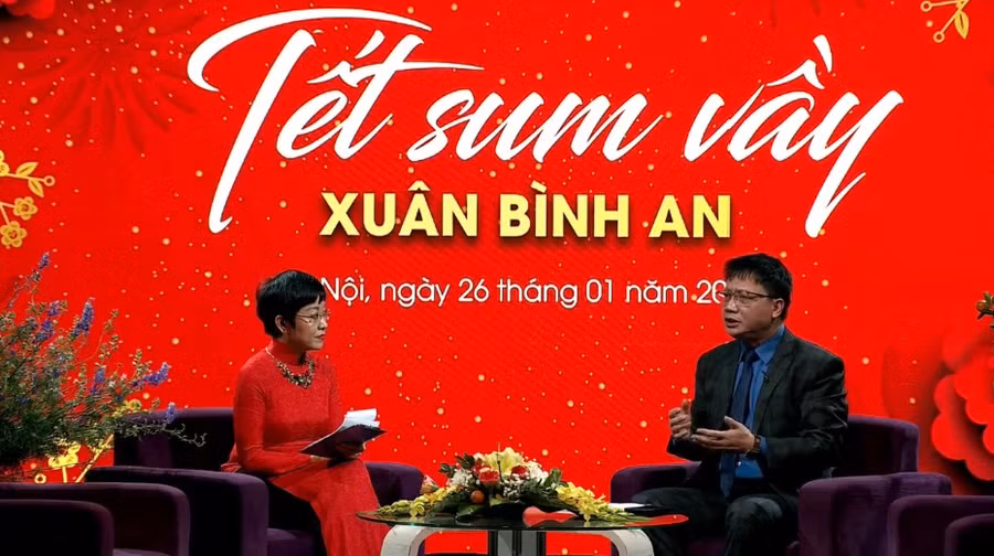Chương trình "Tết sum vầy- Xuân bình an" năm 2022 tại điểm cầu Hà Nội.