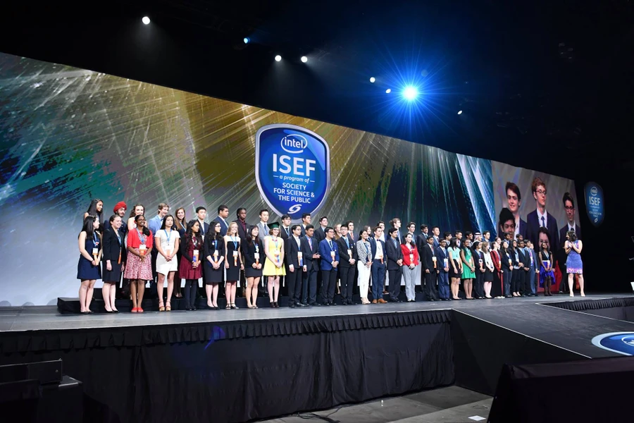 Học sinh Việt Nam ghi danh tại Intel ISEF 2017