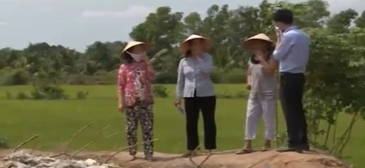 Cuộc sống hàng ngàn người dân Bến Tre đảo lộn vì ô nhiễm rác thải