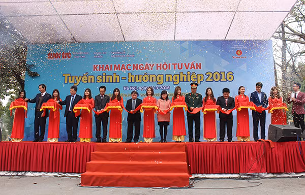 Hà Nội: Ngày hội tư vấn tuyển sinh - hướng nghiệp 2016