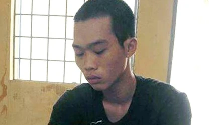 Đối tượng Phạm Vĩnh Long rơi nước mắt ân hận về hành vi của mình