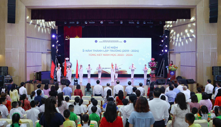 Quang cảnh lễ kỉ niệm.