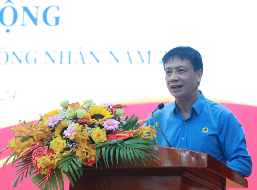 Chủ tịch Công đoàn Giáo dục Việt Nam phát biểu khai mạc.