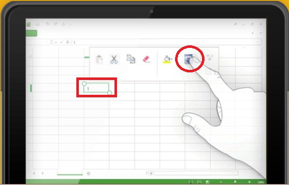 6 thao tác màn hình cảm ứng Microsoft Office 2013: Lựa chọn một ô mong muốn rồi bấm biểu tượng Auto Fill (khoanh đỏ). E1-Microsoft-Office-2013-6-thao-tac-man-hinh-cam-ung.jpg