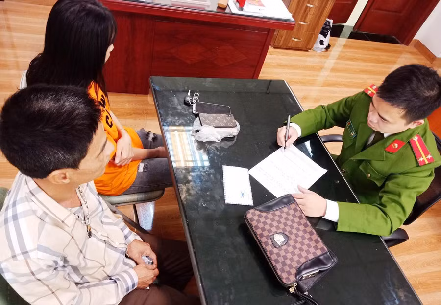 Cơ quan chức năng củng cố hồ sơ vụ việc.