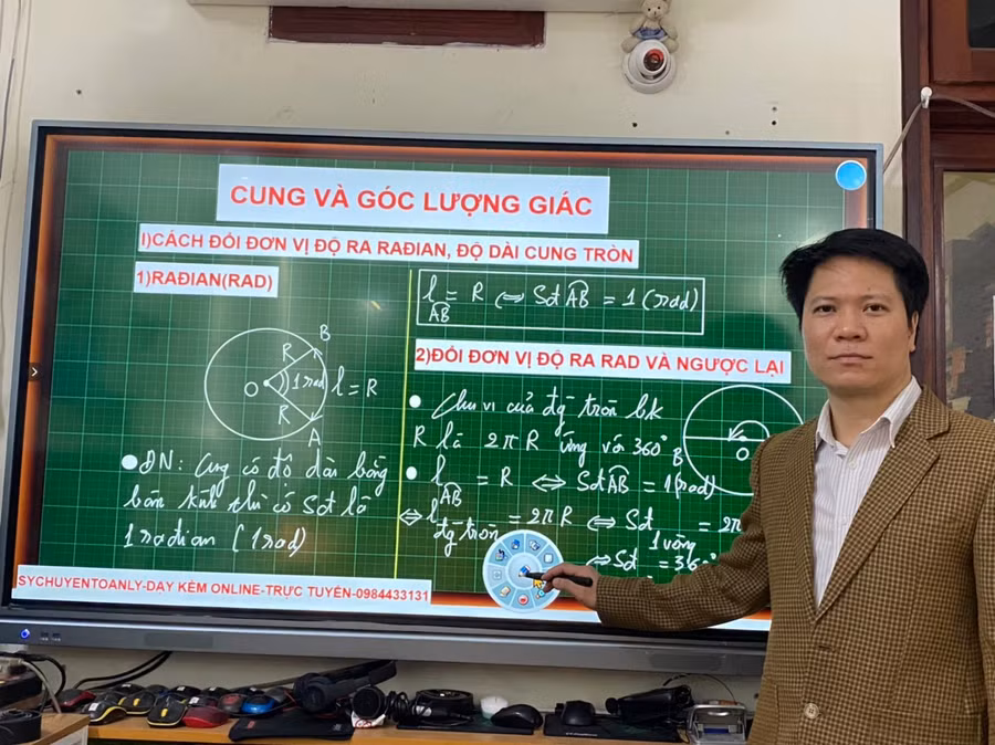 Một tiết học của thầy Sỹ.