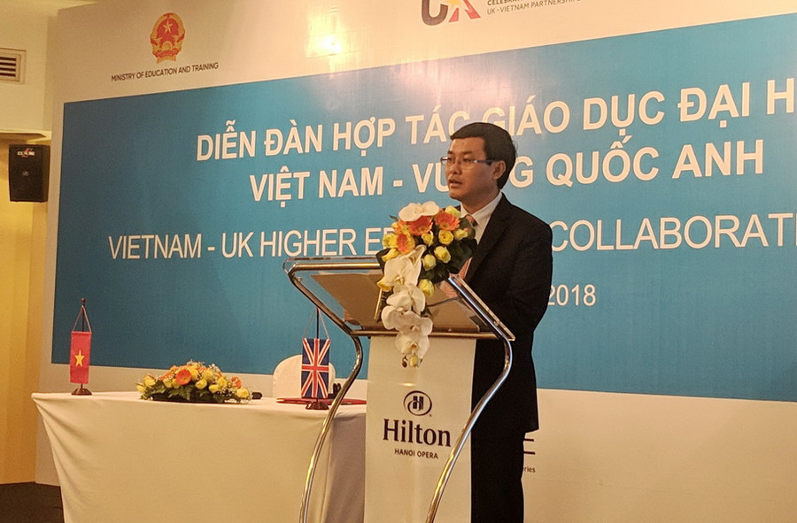 Thứ trưởng Nguyễn Văn Phúc phát biểu khai mạc diễn đàn.