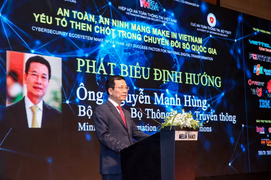 Bộ trưởng Bộ TT&TT Nguyễn Mạnh Hùng phát biểu tại hội thảo