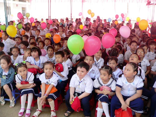 Học sinh Bến Tre trong ngày khai giảng.