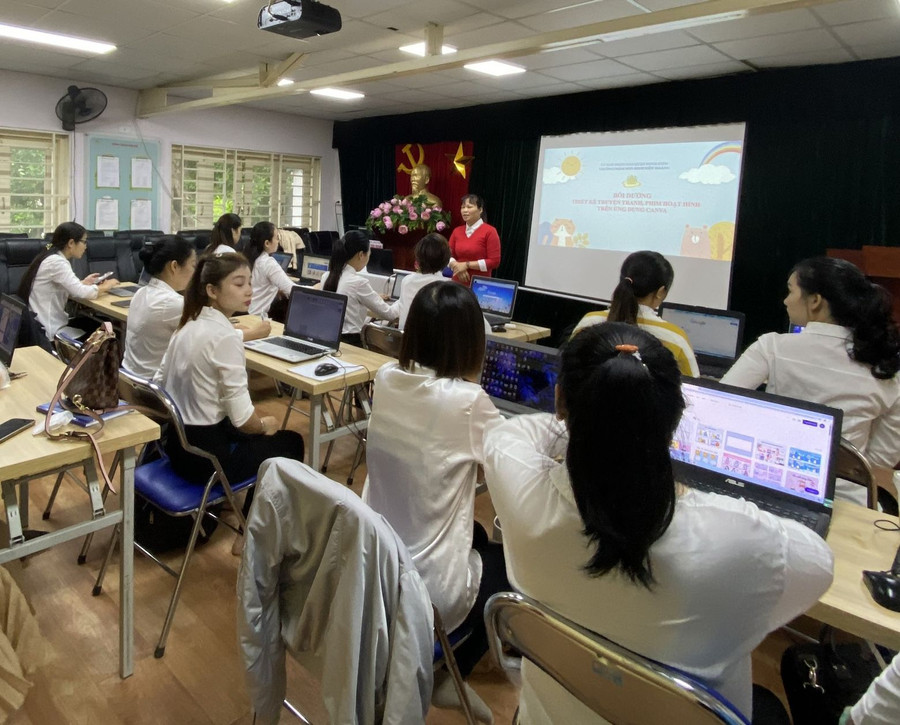 Giáo viên mầm non được tham gia các lớp đào tạo, bồi dưỡng nâng cao trình độ. Giáo viên mầm non được tham gia các lớp đào tạo, bồi dưỡng nâng cao trình độ.