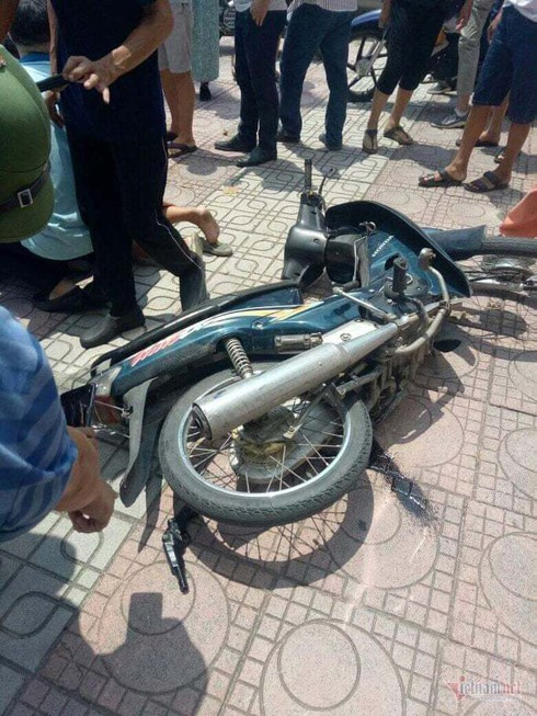 Tóm gọn tên cướp ngân hàng Vietinbank tại Hà Nội. Tóm gọn tên cướp ngân hàng Vietinbank tại Hà Nội.