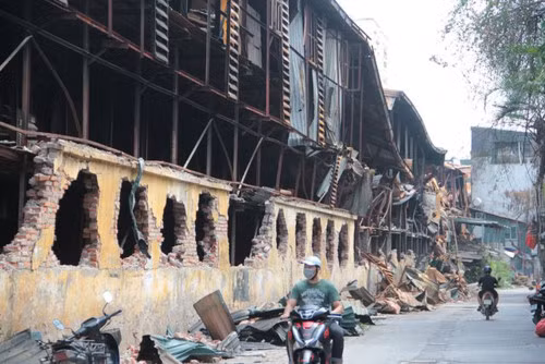 Tổng cục Môi trường khuyến cáo đối với người dân sống trong bán kính 200 m tính từ hàng rào Công ty cần đi khám sức khỏe định kỳ.