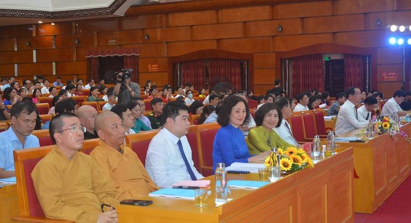 Đại biểu tham dự hội nghị. Ảnh Ngô Chuyên.