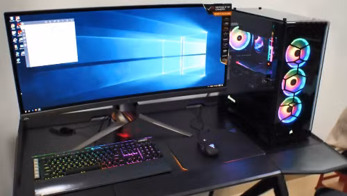 Sinh viên năm nhất được bố mẹ tặng bộ PC 120 triệu đồng