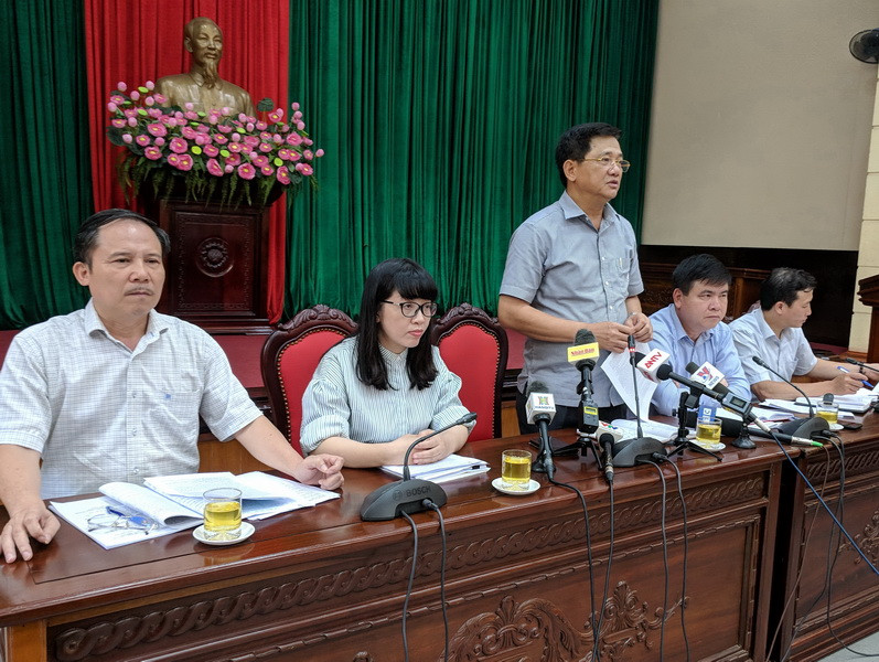 Ông Phạm Xuân Tiến cung cấp thông tin cho các cơ quan báo chí về chương trình Sữa học đường của Hà Nội Ông Phạm Xuân Tiến cung cấp thông tin cho các cơ quan báo chí về chương trình Sữa học đường của Hà Nội