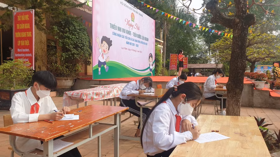 Thiếu nhi tham gia nhiều phần thi sôi nổi tại Ngày hội.