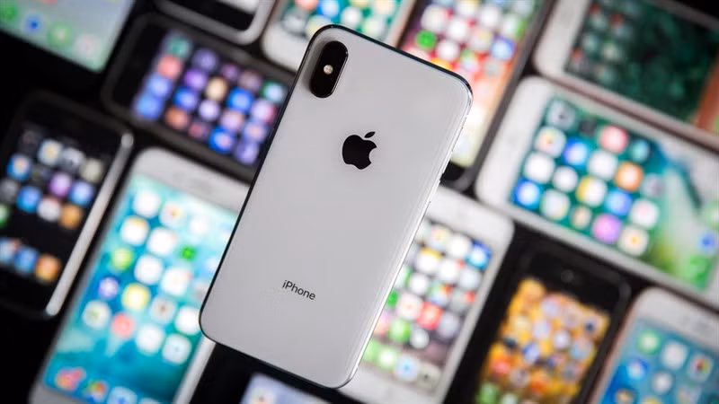 Apple sẽ đặt tên thế nào cho 3 mẫu iPhone mới?