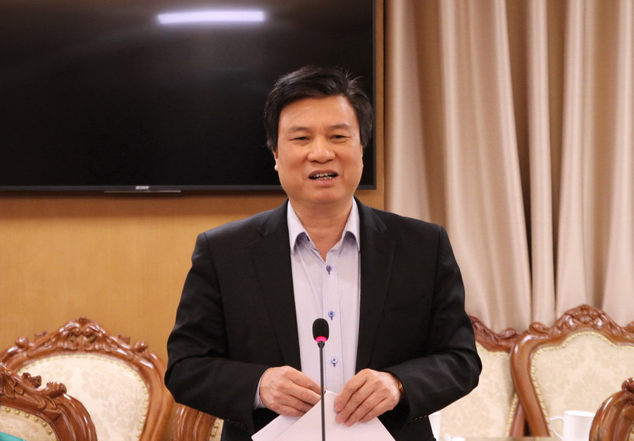 Thứ trưởng Nguyễn Hữu Độ chủ trì cuộc họp Thứ trưởng Nguyễn Hữu Độ chủ trì cuộc họp