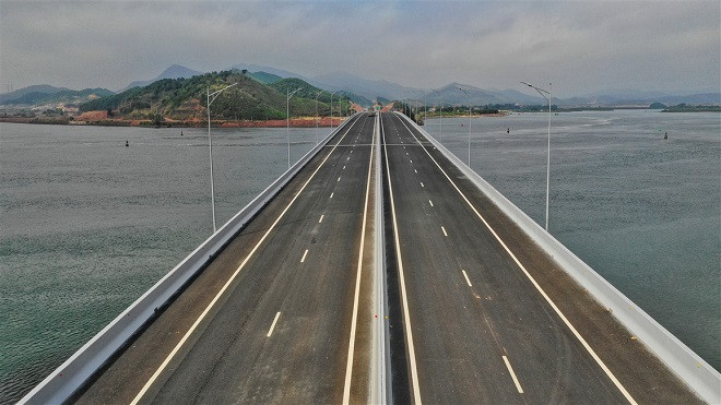 Đường cao tốc Hạ Long – Vân Đồn Đường cao tốc Hạ Long – Vân Đồn