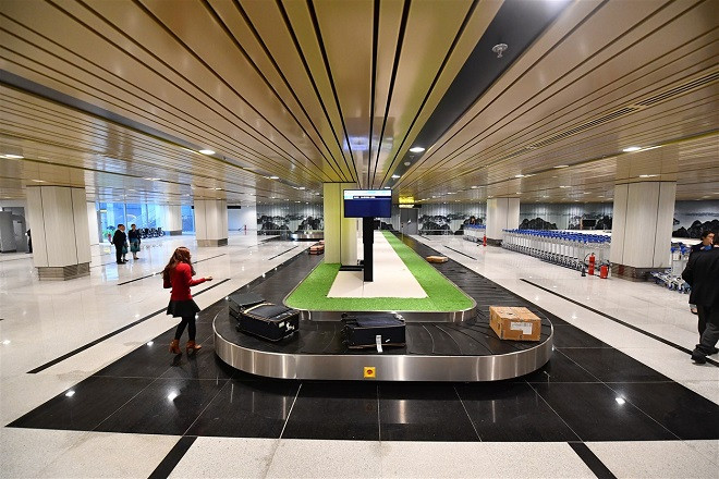 Băng tải hành lý ký gửi hiện đại tại nhà ga sân bay quốc tế Vân Đồn Băng tải hành lý ký gửi hiện đại tại nhà ga sân bay quốc tế Vân Đồn