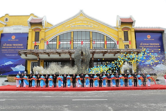 Khai trương Cảng tàu khách quốc tế Hạ Long Khai trương Cảng tàu khách quốc tế Hạ Long