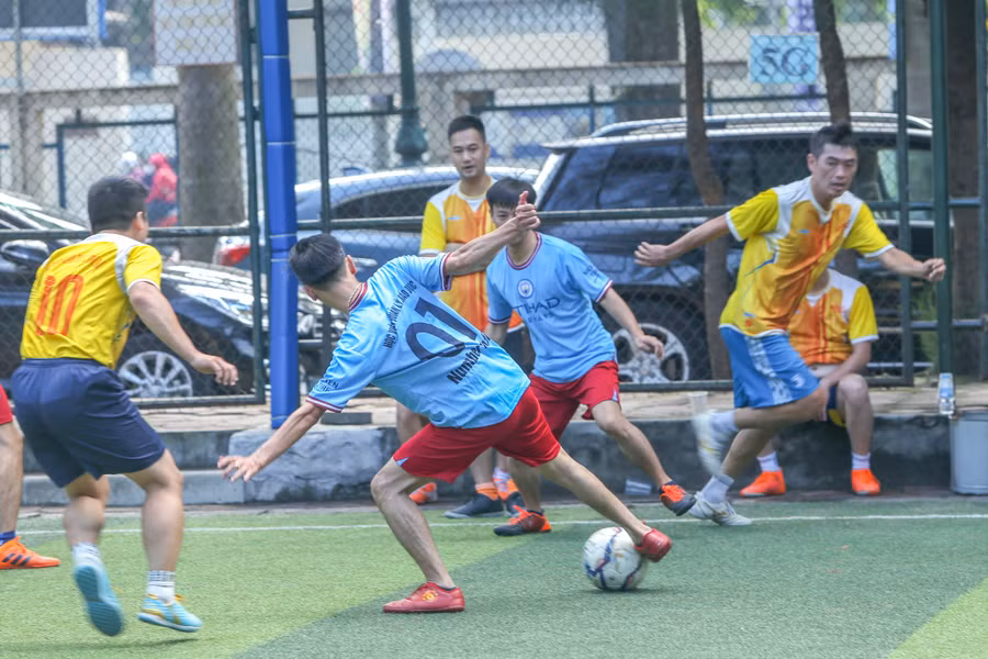 Các cầu thủ của 2 cặp đấu đã thể hiện khả năng đá bóng, tinh thần thể thao cao thượng, cống hiến cho người xem những pha bóng đẹp mắt.