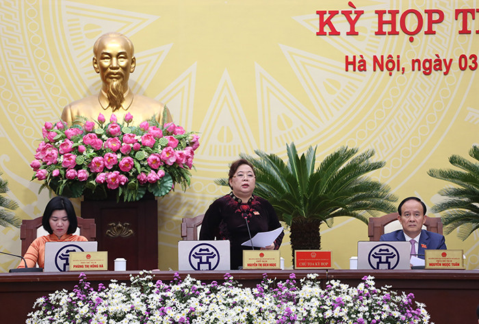 Chủ tịch HĐND TP Nguyễn Thị Bích Ngọc điều hành phần chất vấn Chủ tịch HĐND TP Nguyễn Thị Bích Ngọc điều hành phần chất vấn