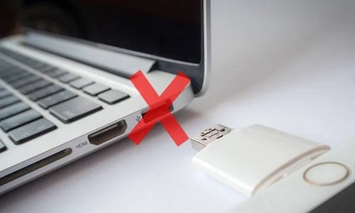 Sau giắc cắm tai nghe, Apple có thể khai tử cổng USB