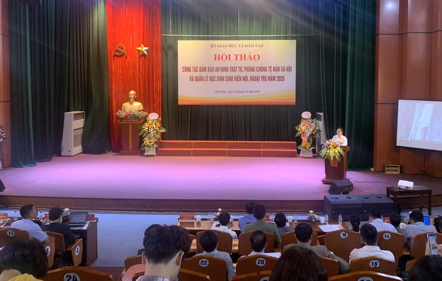 Quang cảnh hội thảo