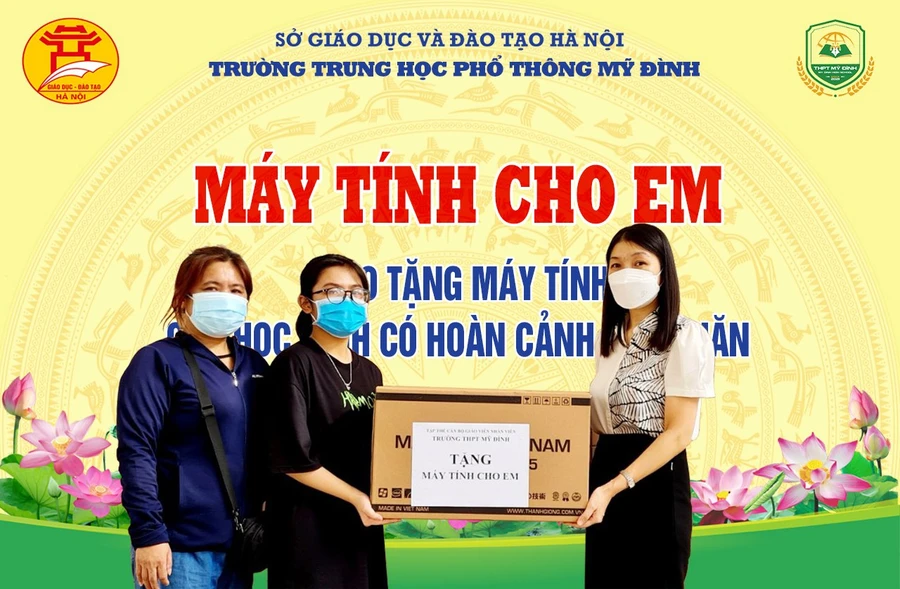 Chương trình “Máy tính cho em” nhằm giúp đỡ cho những học sinh có hoàn cảnh khó khăn thiếu thiết bị học tập.