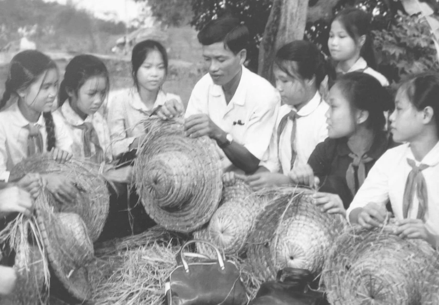 Thầy trò trong chiến tranh