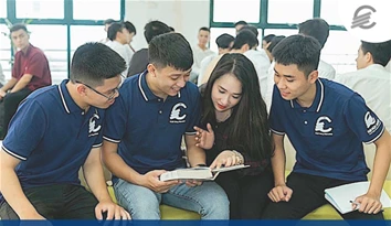 Sinh viên Trường Đại học Điện lực.