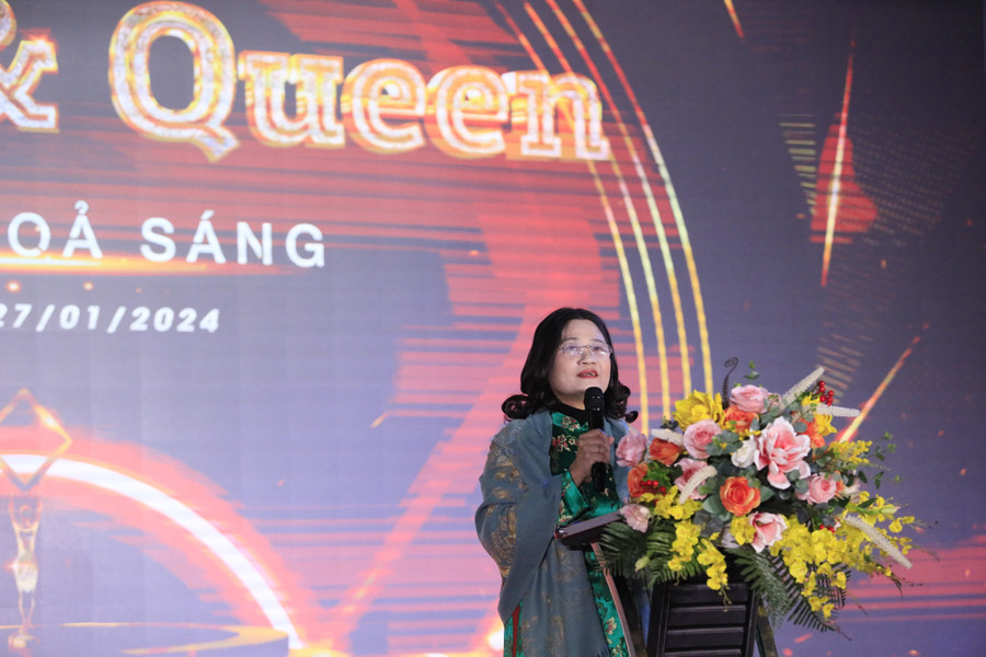 Cô Tô Thị Hải Yến - Hiệu trưởng Trường THCS Giảng Võ phát biểu tại lễ hội. Cô Tô Thị Hải Yến - Hiệu trưởng Trường THCS Giảng Võ phát biểu tại lễ hội.