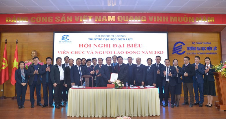 Trường Đại học Điện lực ký kết giao ước thi đua năm 2024. Trường Đại học Điện lực ký kết giao ước thi đua năm 2024.
