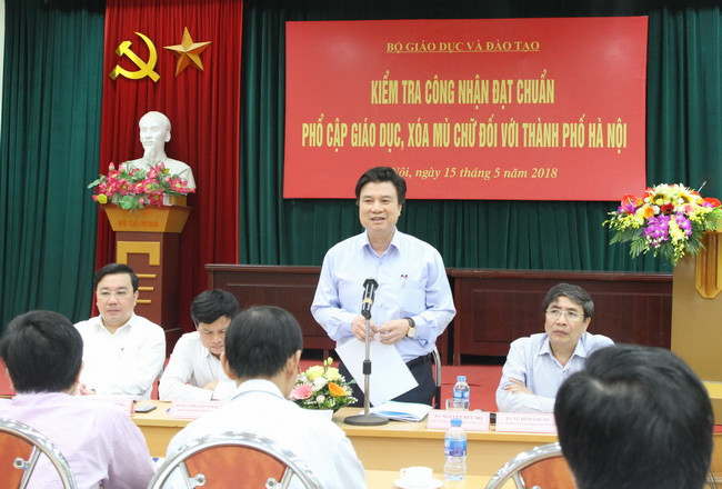 Thứ trưởng Nguyễn Hữu Độ phát biểu tại buổi làm việc