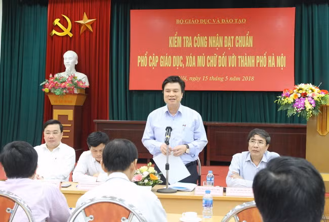 Thứ trưởng Nguyễn Hữu Độ phát biểu tại buổi làm việc