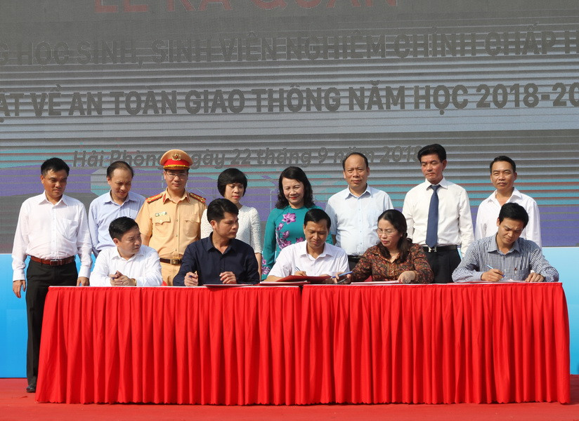 Học sinh, sinh viên là tuyên truyền viên tốt nhất về an toàn giao thông ảnh 3